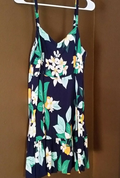 Old Navy Dresses & Skirts - Citrus print dress